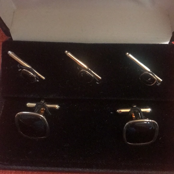 Vintage SWANK black & gold cuff links and tie bars … BRAND NEW ESTATE FIND!!! - Picture 3 of 6